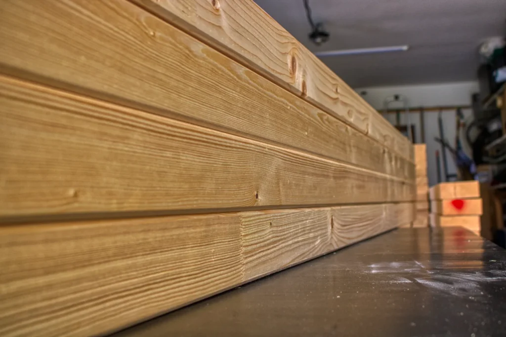 Smrkové hranoly 40x80mm, výška 32cm