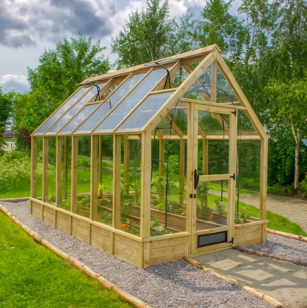 <strong>Bezbarvá impregnace III. třídy</strong><br>(použité dřevo smrk)<br>+ 4.700 Kč