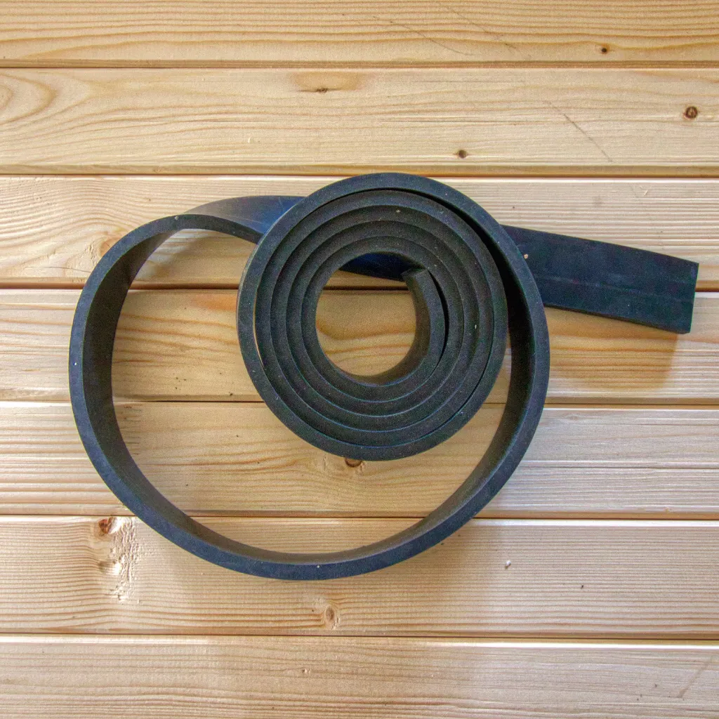 <strong>Gumový podkladový pás</strong><br> 50x10mm<br>+ 2.400 Kč